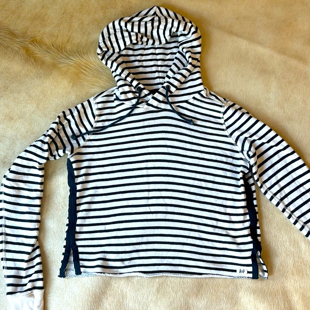 ABERCROMBIE & FITCH Y2K Navy & White Stripe Sweatshirt/ Hoodie
